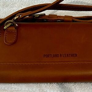 Portland Leather Tan Shoulder Bag